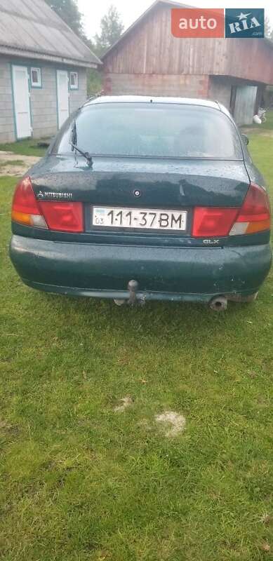 Седан Mitsubishi Carisma 1997 в Ровно