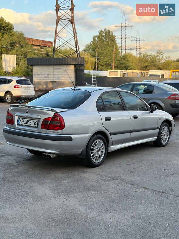 Лифтбек Mitsubishi Carisma 2001 в Запорожье