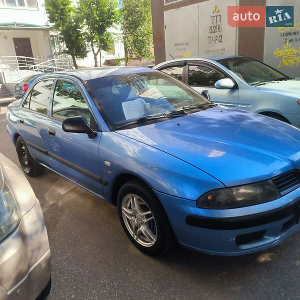 Mitsubishi Carisma 2002