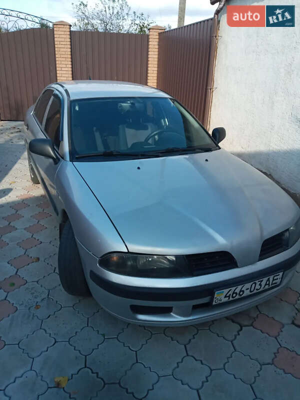 Mitsubishi Carisma 2003