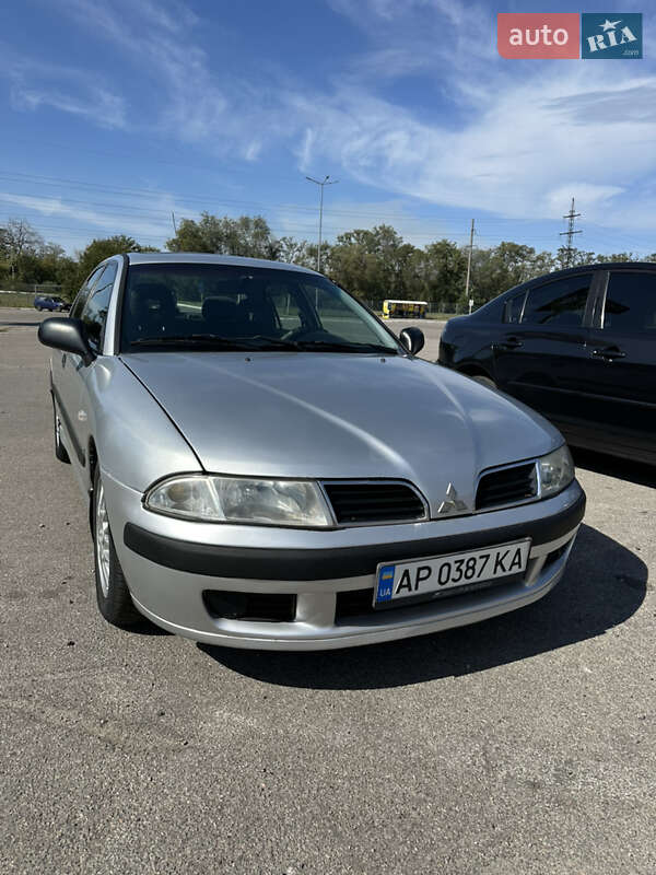 Mitsubishi Carisma 2001
