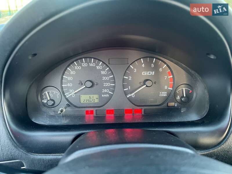 Ліфтбек Mitsubishi Carisma 2001 в Олександрії фото 17 Ліфтбек Mitsubishi Carisma 2001 в Олександрії