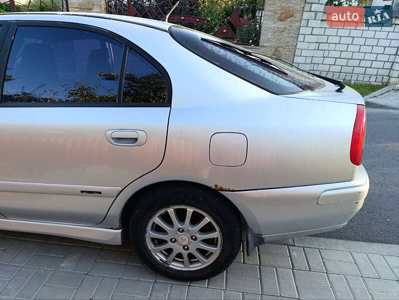 Ліфтбек Mitsubishi Carisma 2003 в Львові фото 5 Ліфтбек Mitsubishi Carisma 2003 в Львові