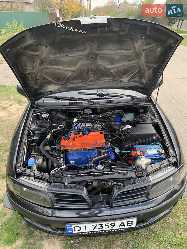 Седан Mitsubishi Carisma 2002 в Ізмаїлі фото 7 Седан Mitsubishi Carisma 2002 в Ізмаїлі