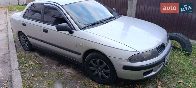 Седан Mitsubishi Carisma 2002 в Чернігові фото 2 Седан Mitsubishi Carisma 2002 в Чернігові