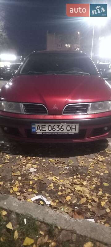 Ліфтбек Mitsubishi Carisma 2000 в Дніпрі