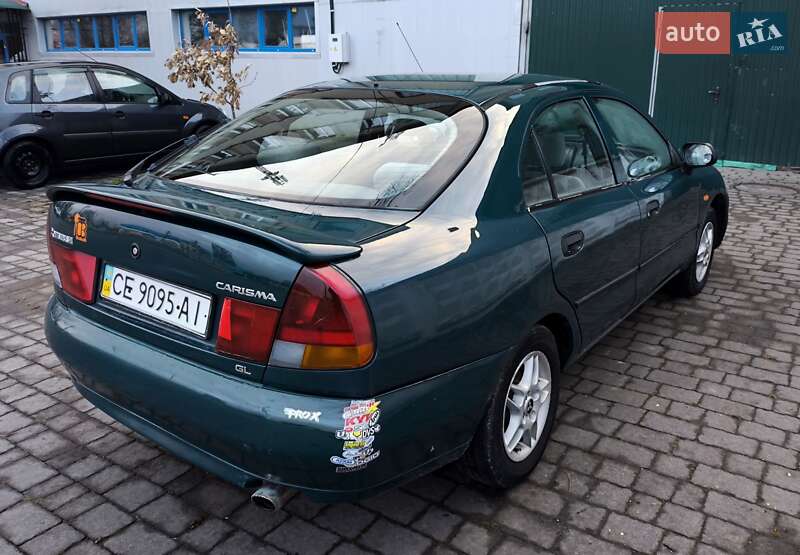Ліфтбек Mitsubishi Carisma 1996 в Надвірній