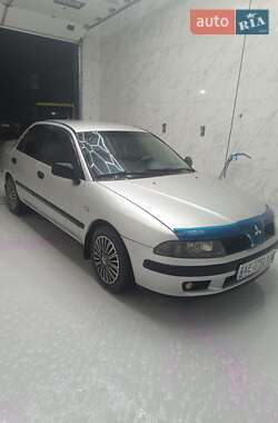 Седан Mitsubishi Carisma 2001 в Пятихатках