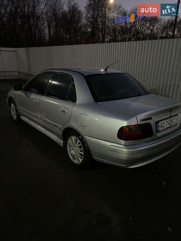 Седан Mitsubishi Carisma 2003 в Коломые