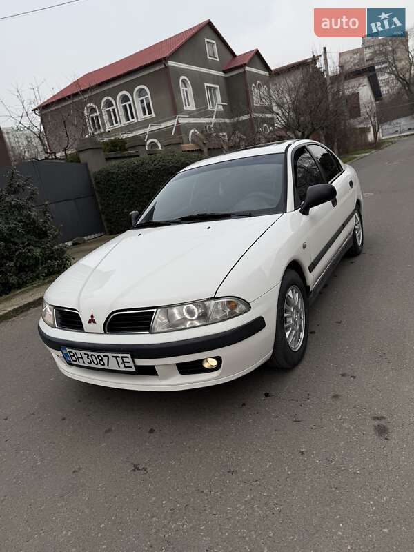 Mitsubishi Carisma 2001