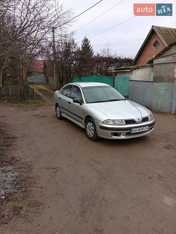 Mitsubishi Carisma 1999