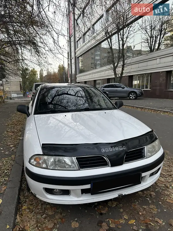 Mitsubishi Carisma