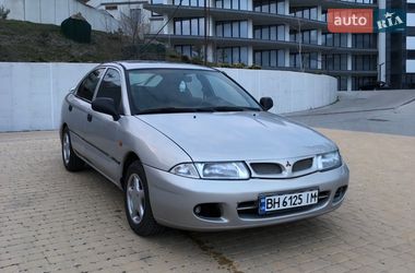 Ліфтбек Mitsubishi Carisma 1997 в Чорноморську