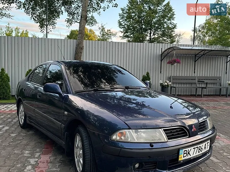 Mitsubishi Carisma 2001