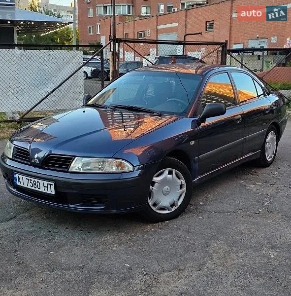 Mitsubishi Carisma 2001
