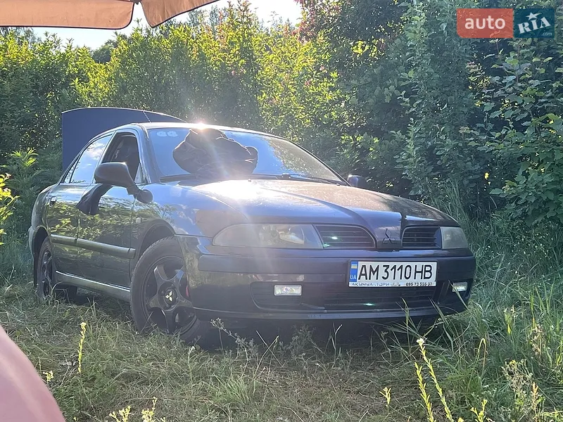 Mitsubishi Carisma 2003