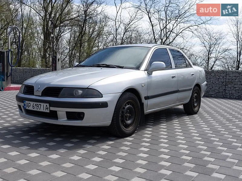 Mitsubishi Carisma