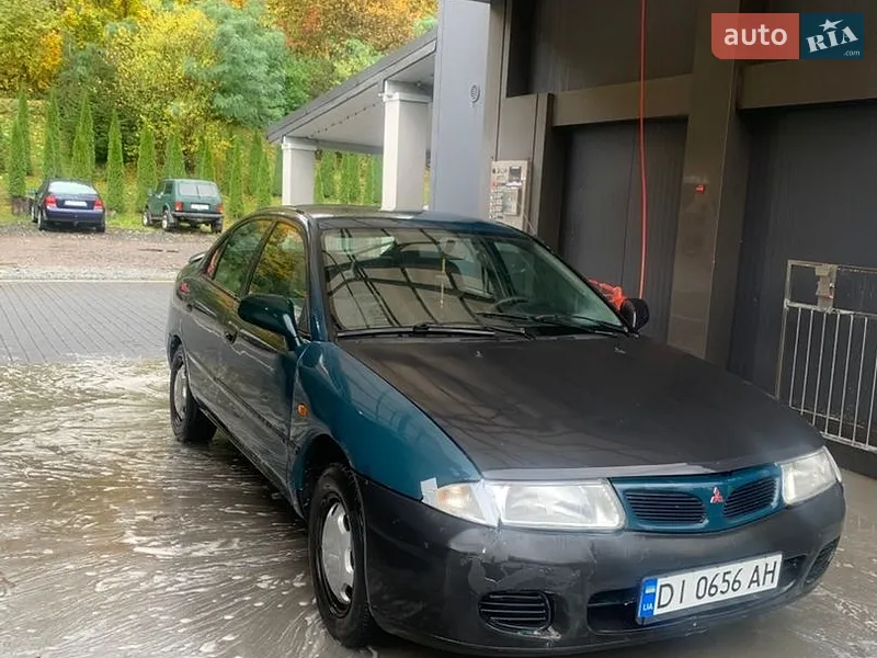 Mitsubishi Carisma