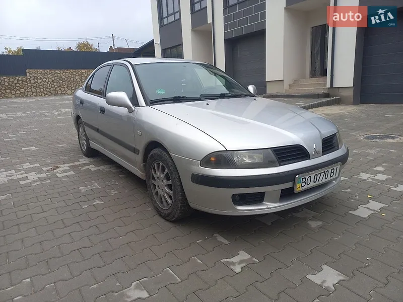 Mitsubishi Carisma