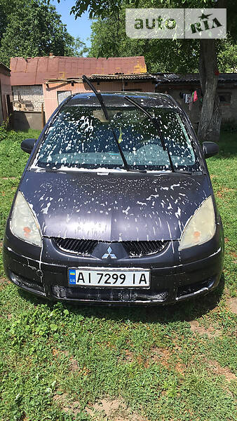 Хэтчбек Mitsubishi Colt 2005 в 