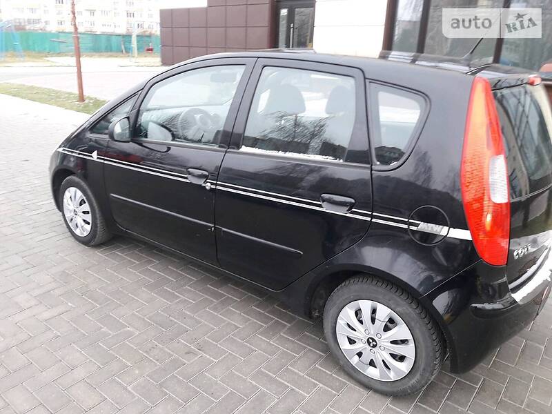 Мінівен Mitsubishi Colt 2006 в Луцьку