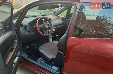 Хэтчбек Mitsubishi Colt 2005 в 