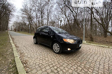 Купе Mitsubishi Colt 2010 в 
