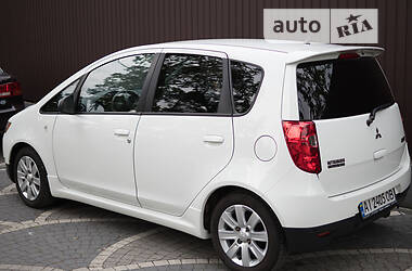Хэтчбек Mitsubishi Colt 2010 в 