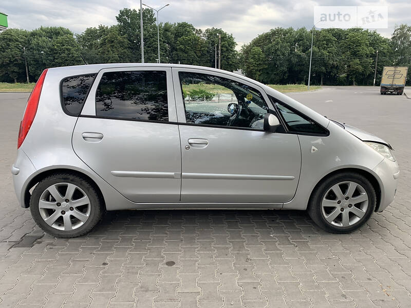Хэтчбек Mitsubishi Colt 2007 в Житомире