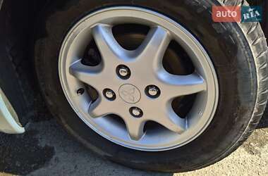 Хетчбек Mitsubishi Colt 2004 в Кам'янець-Подільському