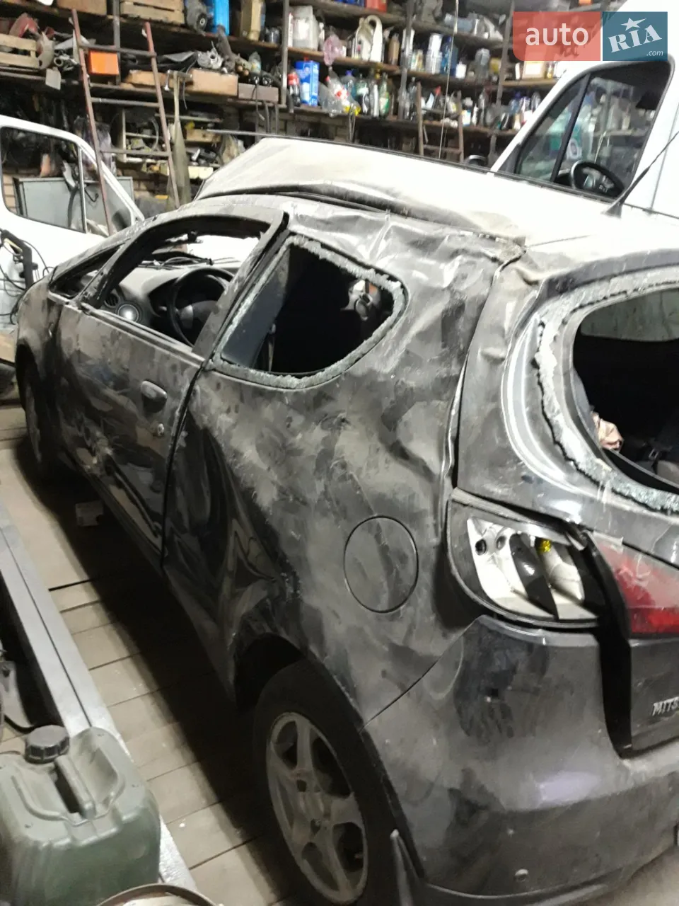 2010 Mitsubishi Colt - мініатюра 11