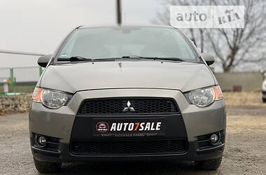 Хэтчбек Mitsubishi Colt 2010 в 