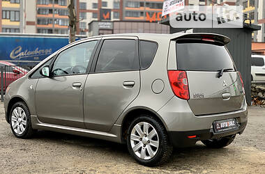 Хэтчбек Mitsubishi Colt 2010 в 