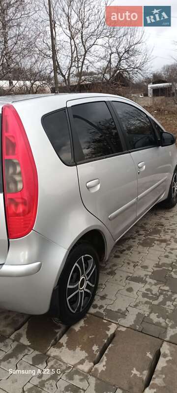 Универсал Mitsubishi Colt 2005 в Черновцах