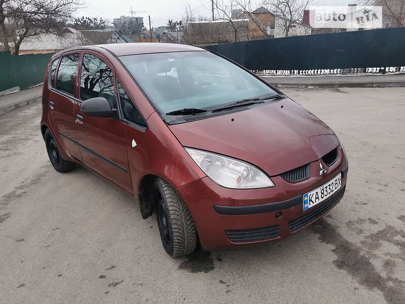 Хэтчбек Mitsubishi Colt 2005 в Хмельнике