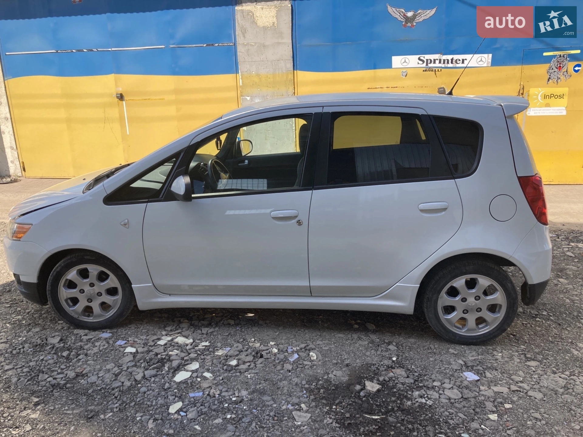 2010 Mitsubishi Colt - мініатюра 4