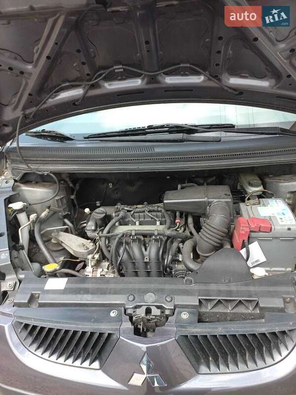 Хэтчбек Mitsubishi Colt 2006 в Александрие