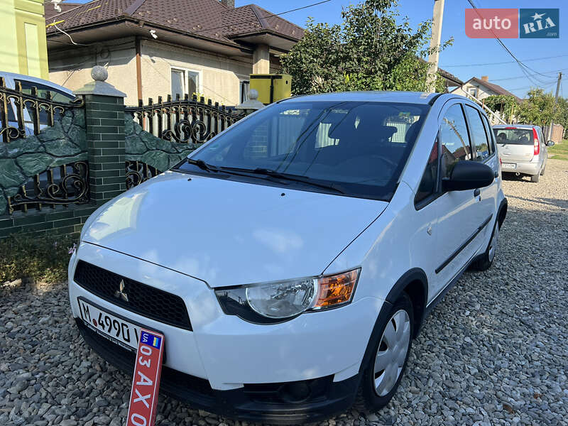 Хэтчбек Mitsubishi Colt 2010 в Черновцах фото 3 Хэтчбек Mitsubishi Colt 2010 в Черновцах