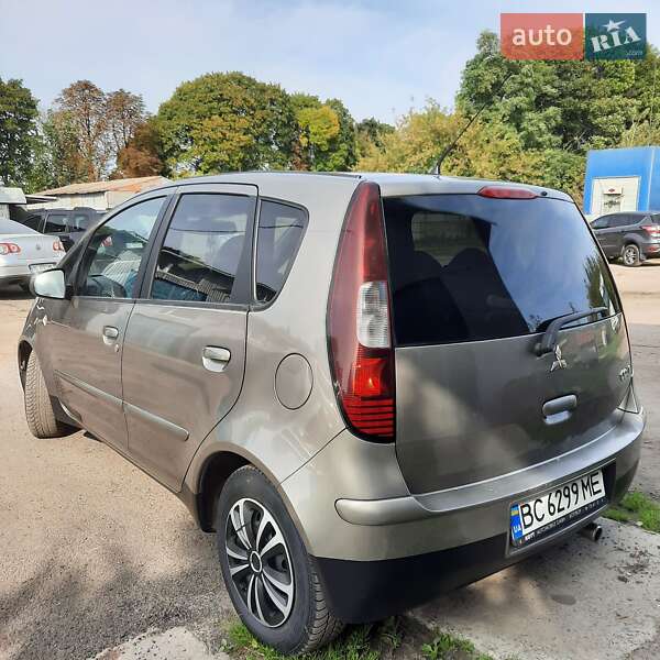 Хэтчбек Mitsubishi Colt 2007 в Львове