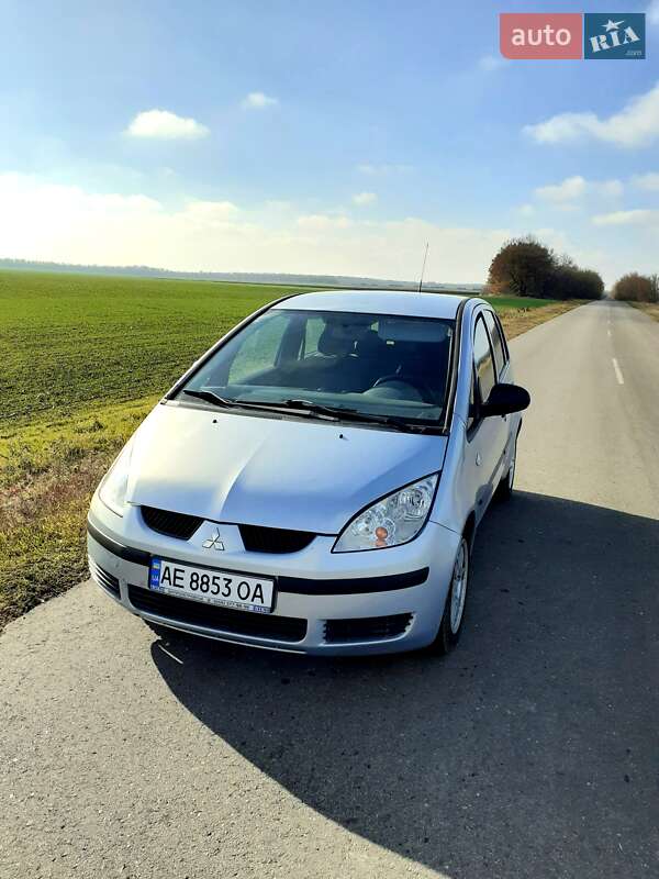 Хетчбек Mitsubishi Colt 2007 в Дніпрі