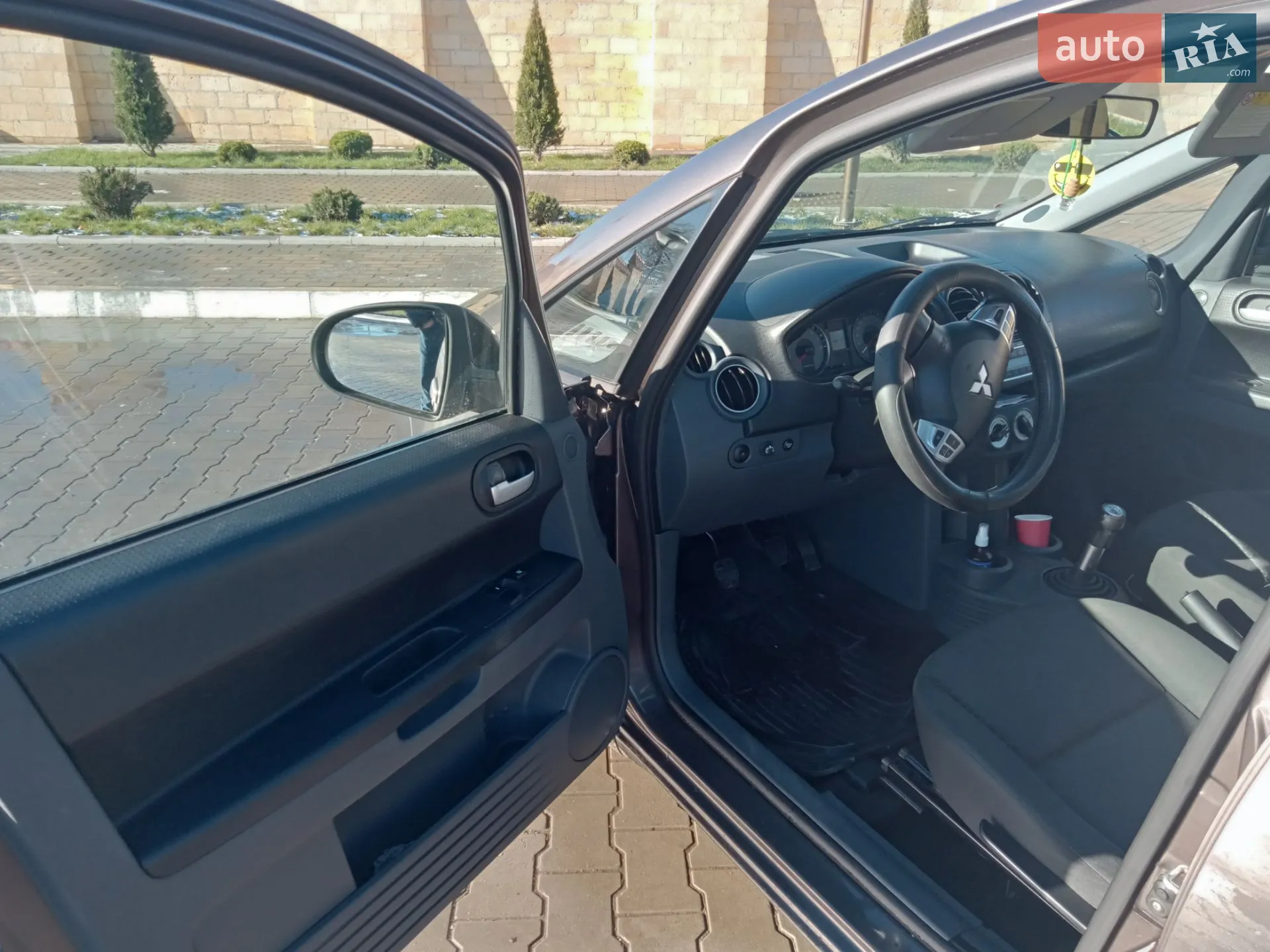 2011 Mitsubishi Colt - мініатюра 7