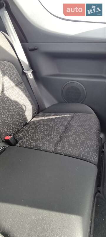 Хэтчбек Mitsubishi Colt 2011 в Львове