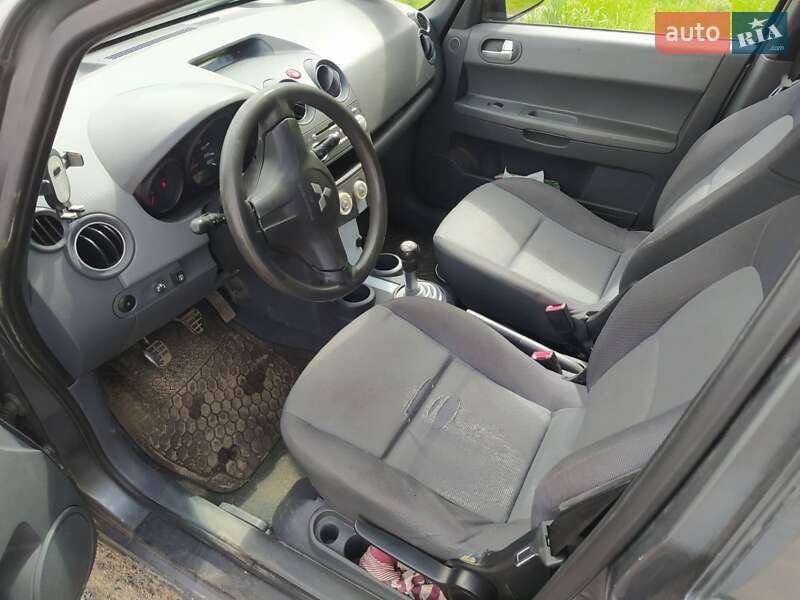 Хэтчбек Mitsubishi Colt 2006 в Житомире