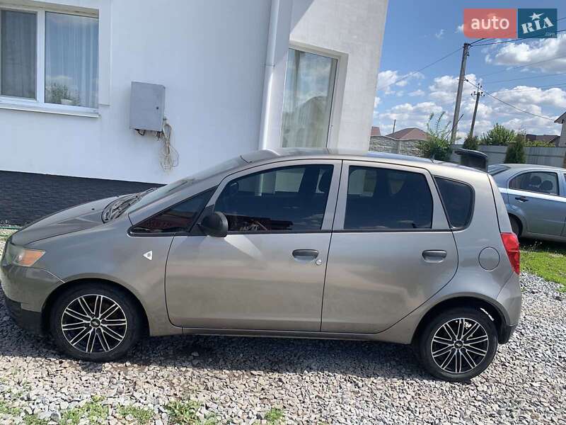 Хэтчбек Mitsubishi Colt 2009 в Ровно фото 4 Хэтчбек Mitsubishi Colt 2009 в Ровно