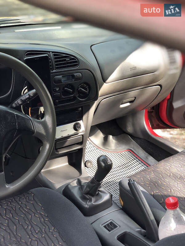 Хетчбек Mitsubishi Colt 2000 в Одесі