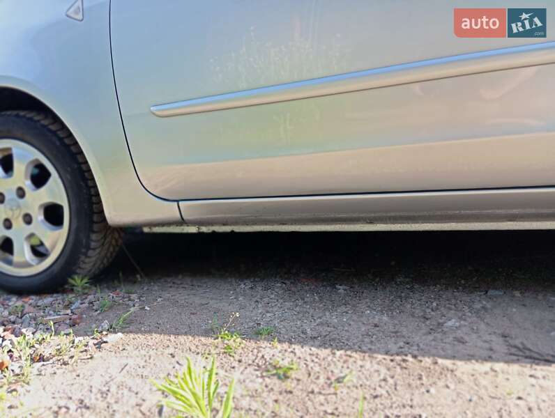 Хэтчбек Mitsubishi Colt 2005 в Чернигове
