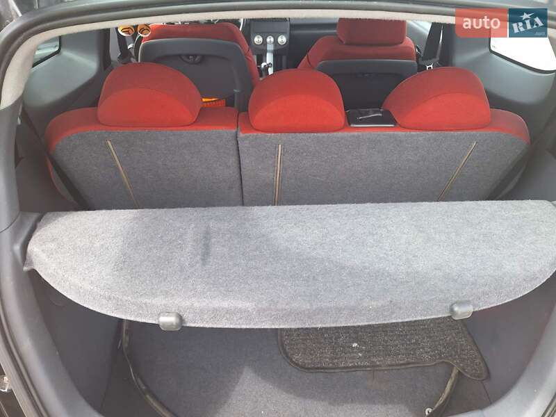 Хетчбек Mitsubishi Colt 2005 в Стрию