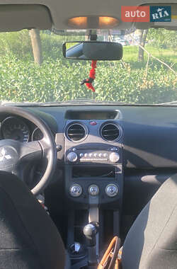Хэтчбек Mitsubishi Colt 2008 в Вышгороде