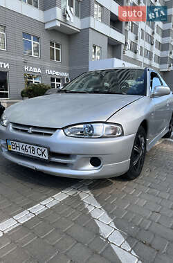 Хэтчбек Mitsubishi Colt 2002 в 