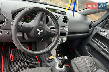 Хэтчбек Mitsubishi Colt 2008 в 
